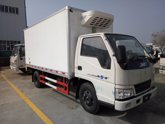 江鈴新順達(dá)國五冷藏車(4.1米)
