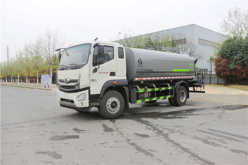 福田領航16方灑水車_CLT5181GPSBJ6A型綠化噴灑車