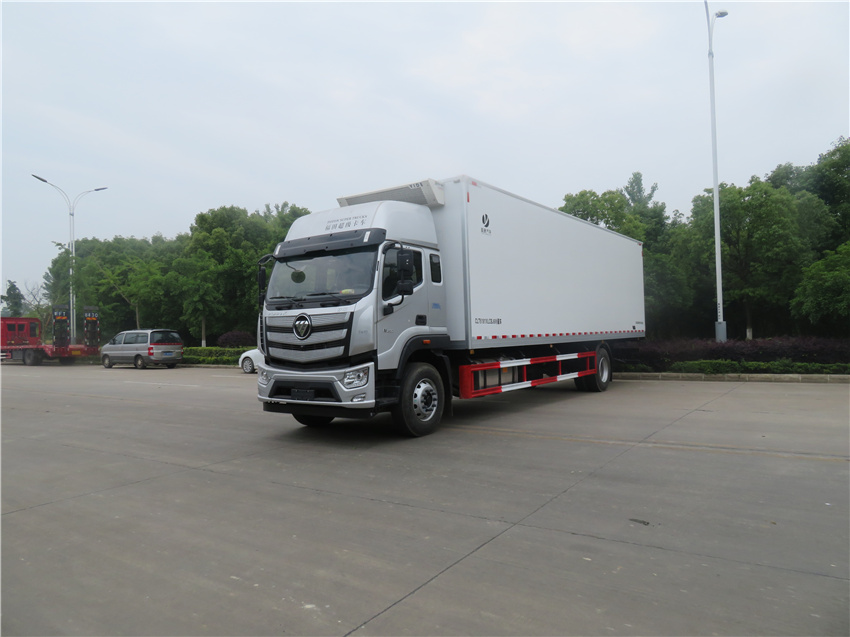 福田歐航9.6米冷藏運(yùn)輸車(chē)_CLT5181XLCBJ6型冷藏車(chē)